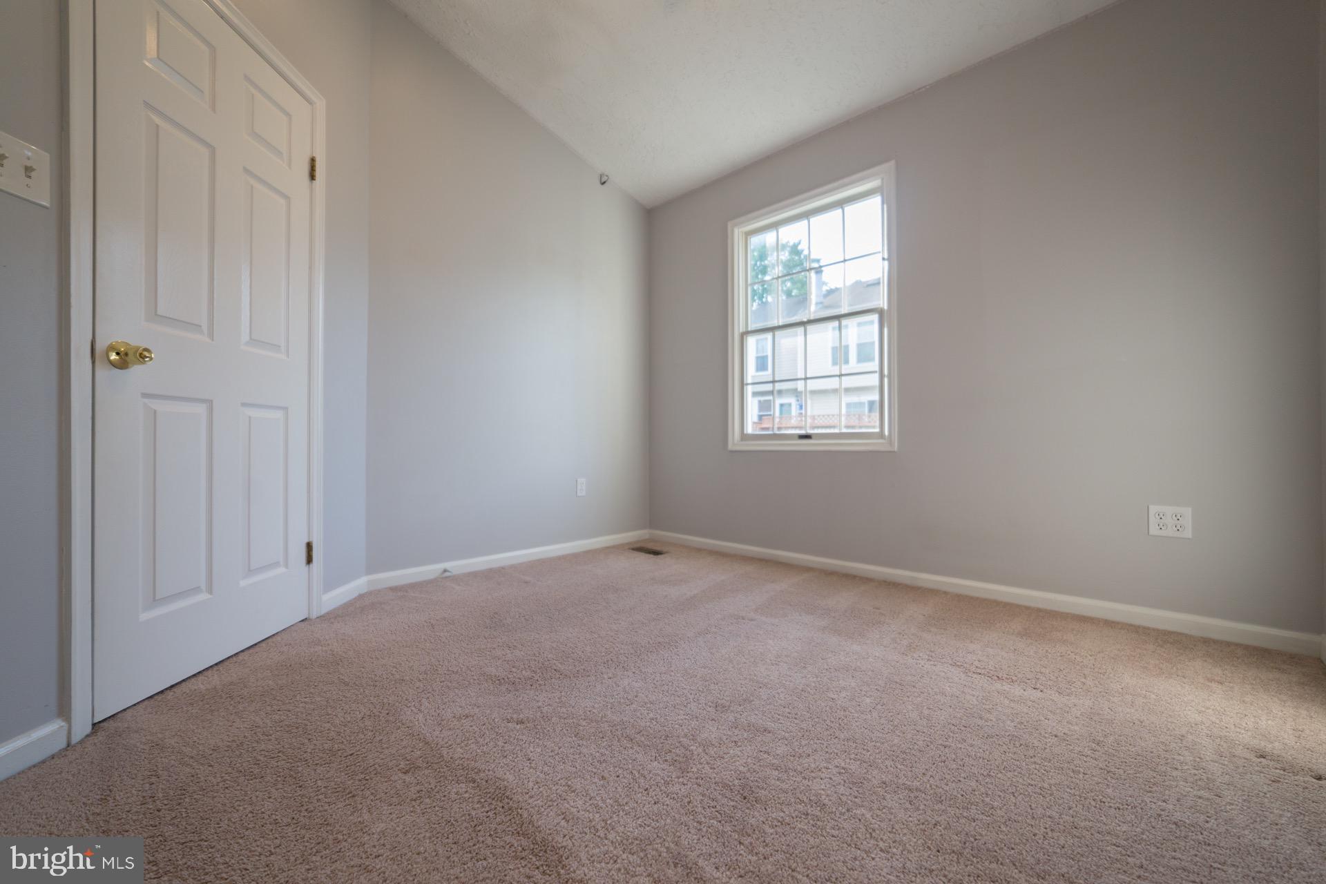 GUNNERS LAKE VILLAGE - Residential Lease