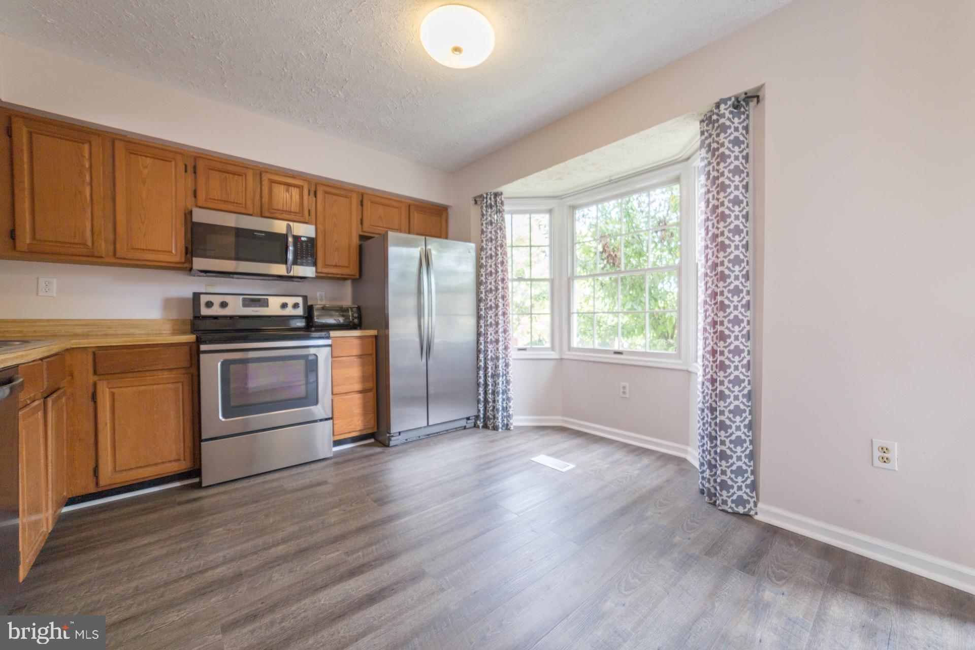 GUNNERS LAKE VILLAGE - Residential Lease