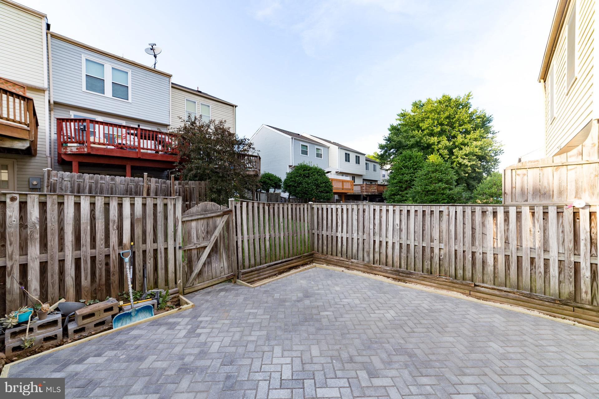 GUNNERS LAKE VILLAGE - Residential Lease