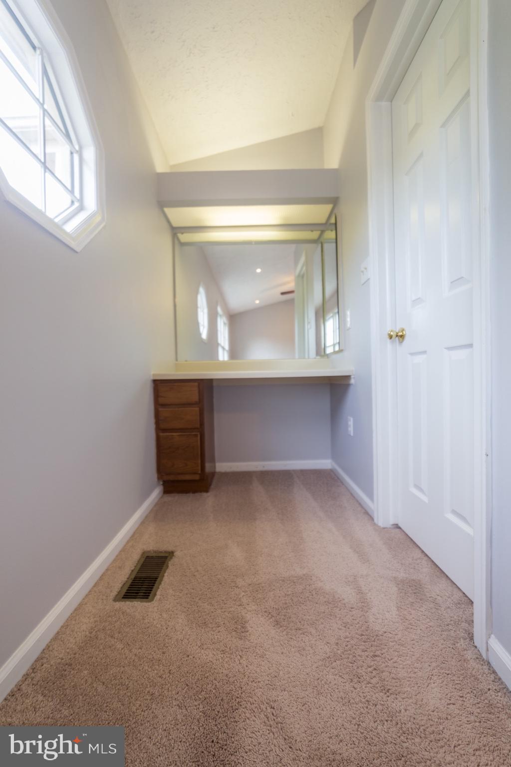 GUNNERS LAKE VILLAGE - Residential Lease