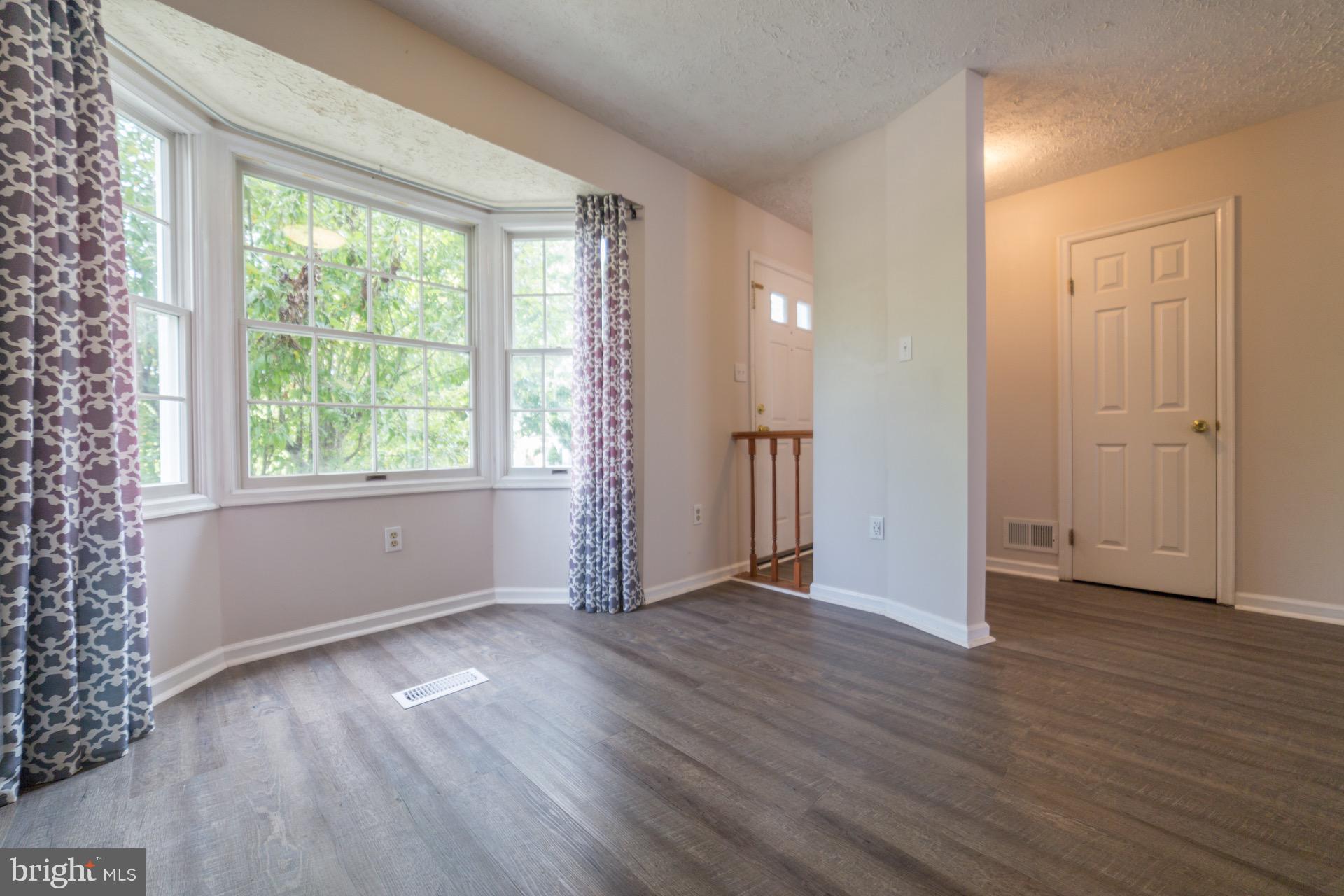 GUNNERS LAKE VILLAGE - Residential Lease