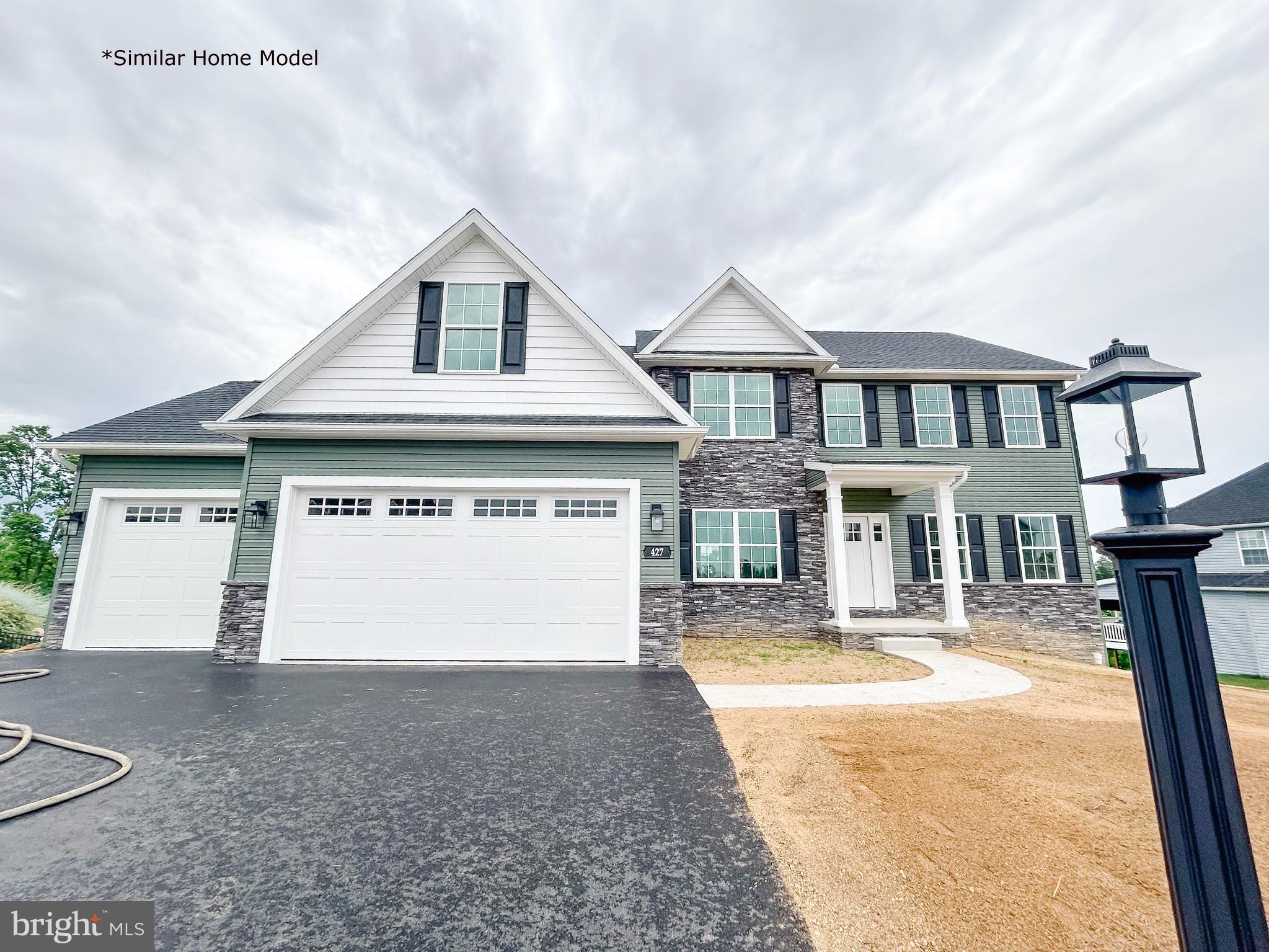 MAJESTIC RIDGE - Residential