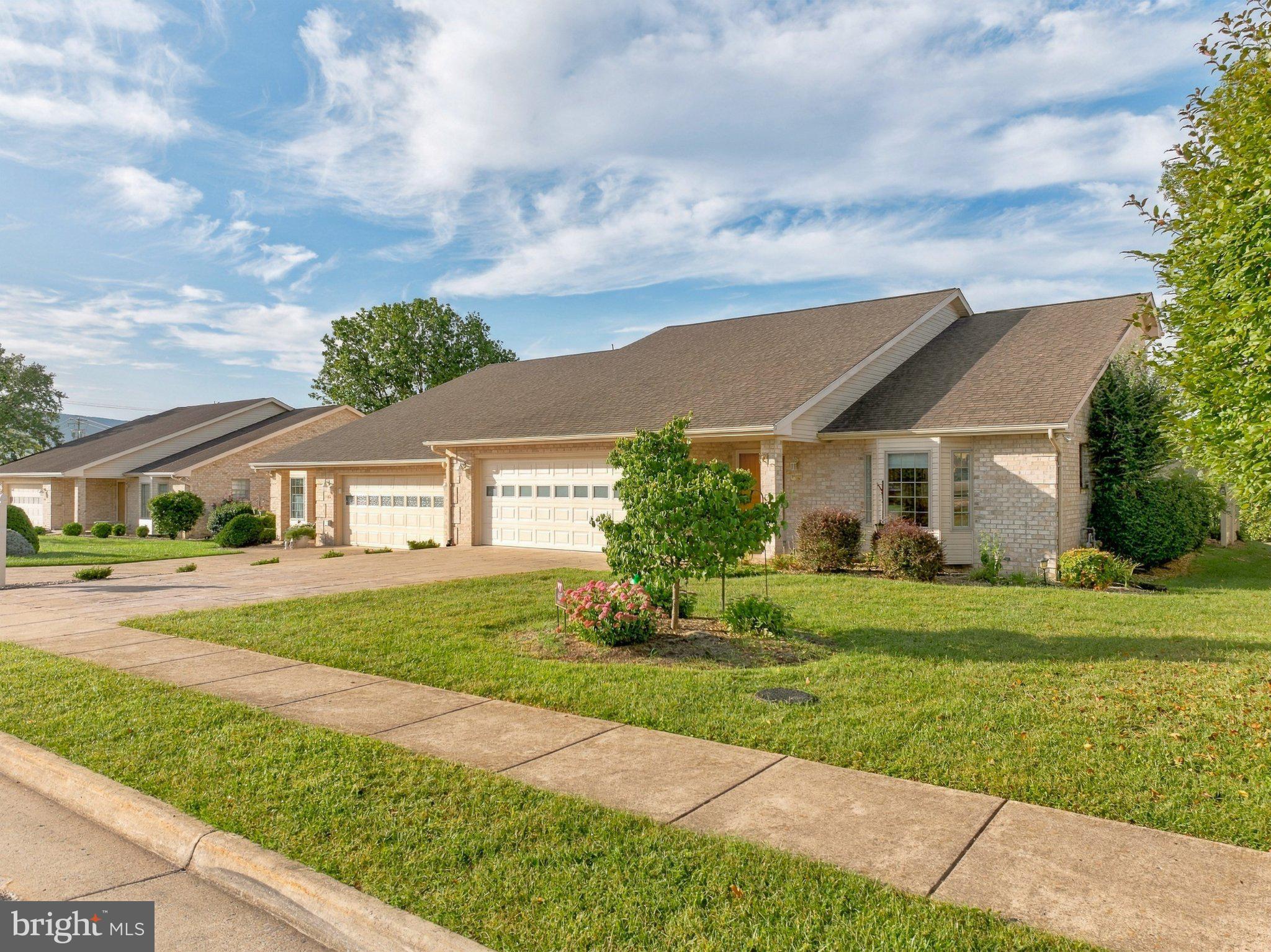 607 KESTREL COURT