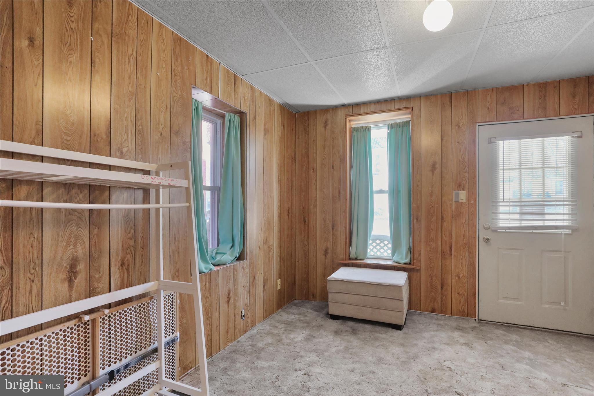 LEITERSBURG - Residential