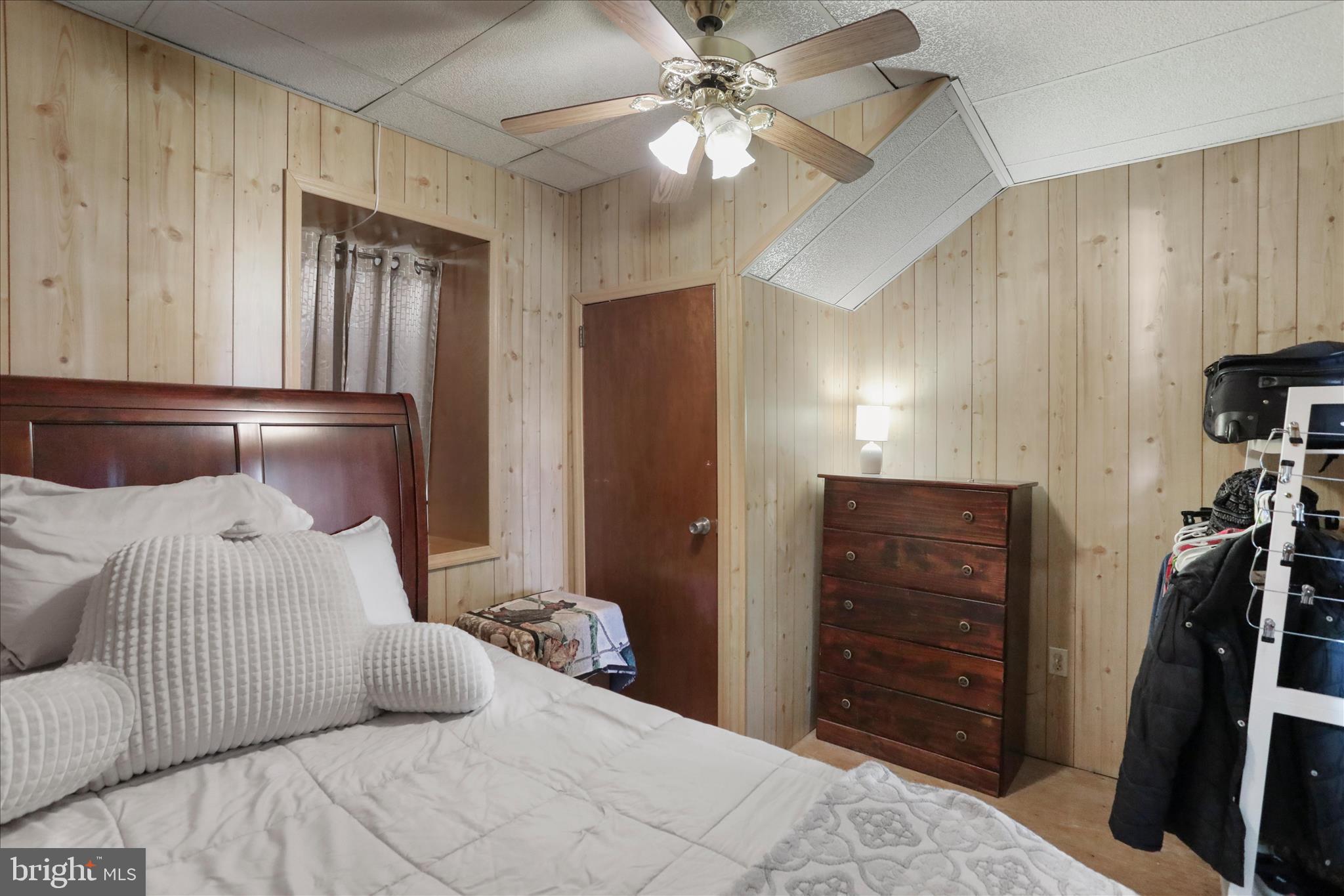 LEITERSBURG - Residential