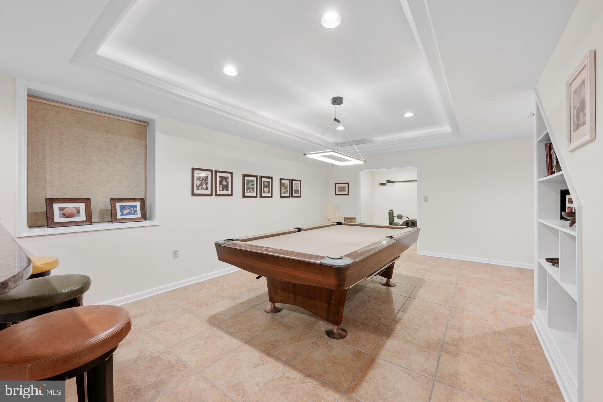 RIVER FALLS - Residential