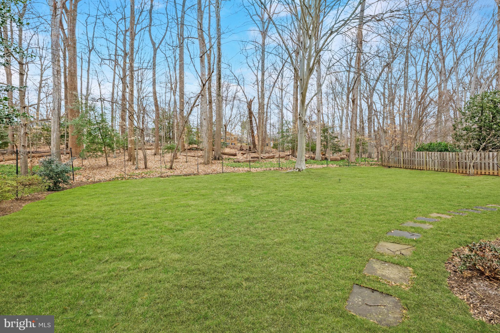 RIVER FALLS - Residential