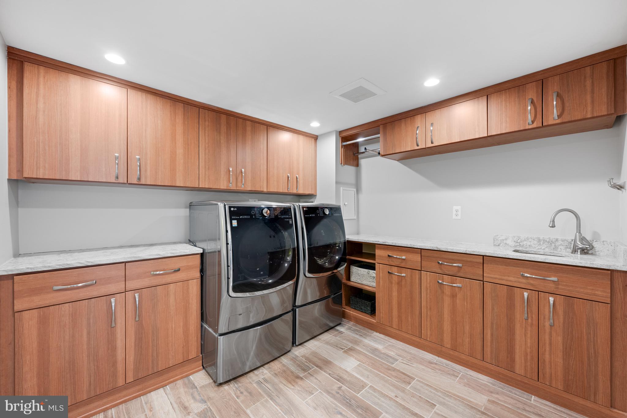 RIVER FALLS - Residential