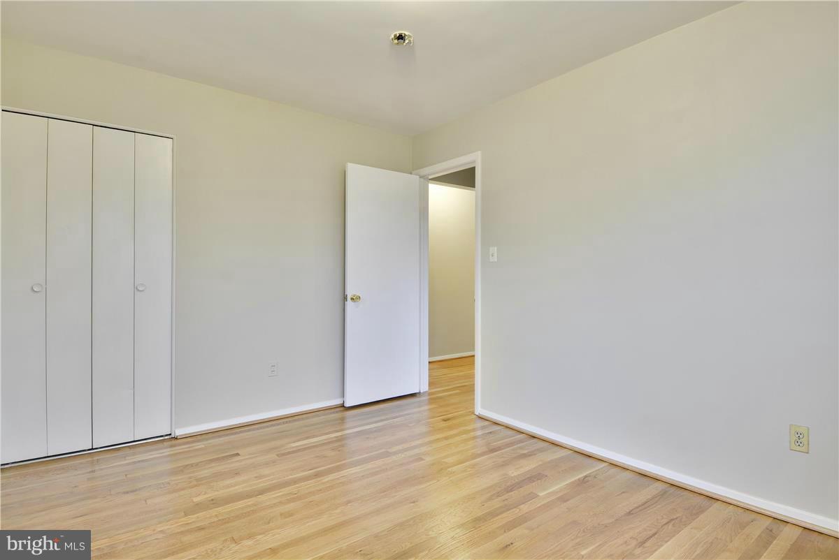 NEWPORT HILLS - Residential