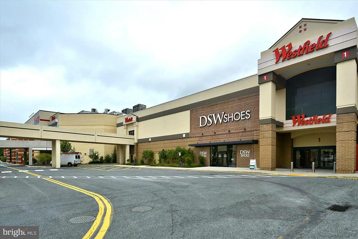 NEWPORT HILLS - Residential