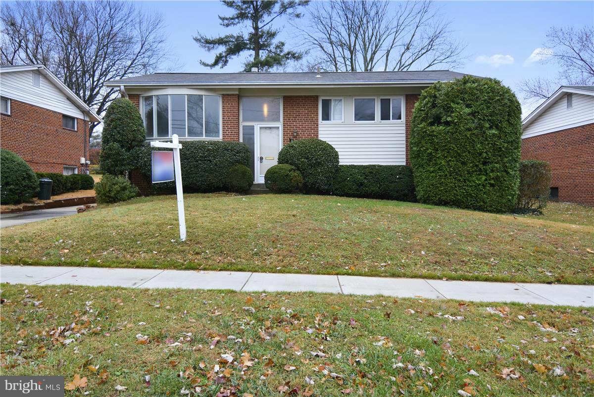 NEWPORT HILLS - Residential