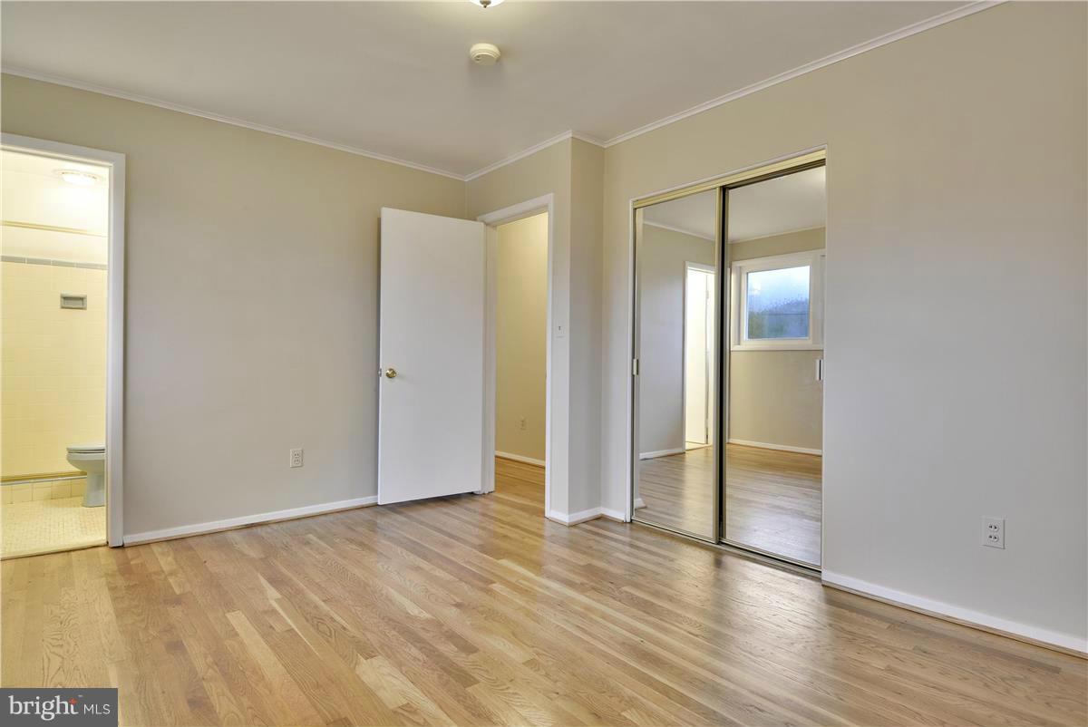 NEWPORT HILLS - Residential