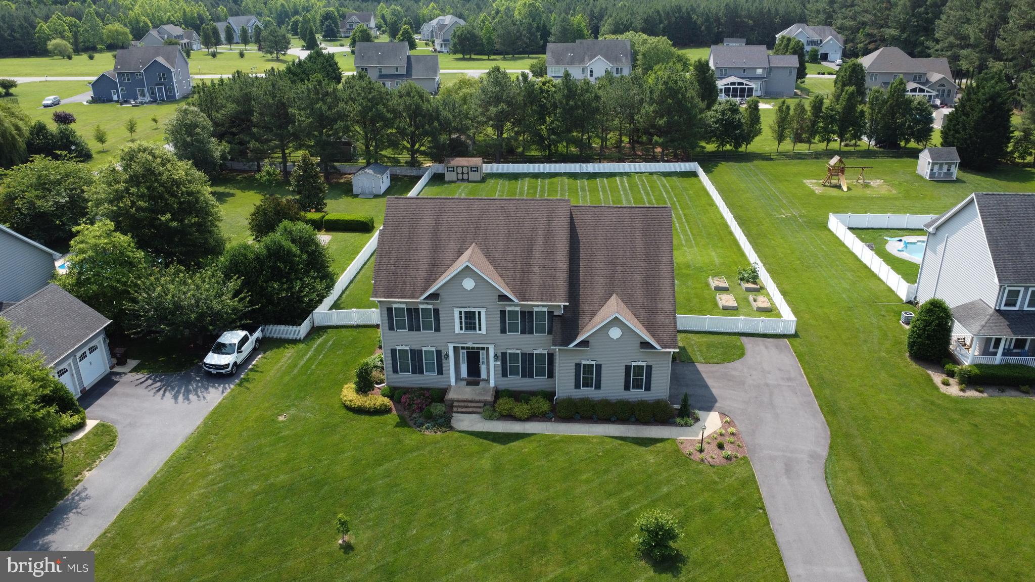 13443 BLACKBERRY LANE