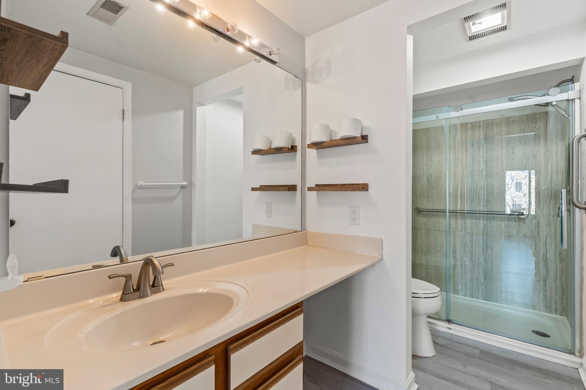 WOODLANDS NORTH - Residential