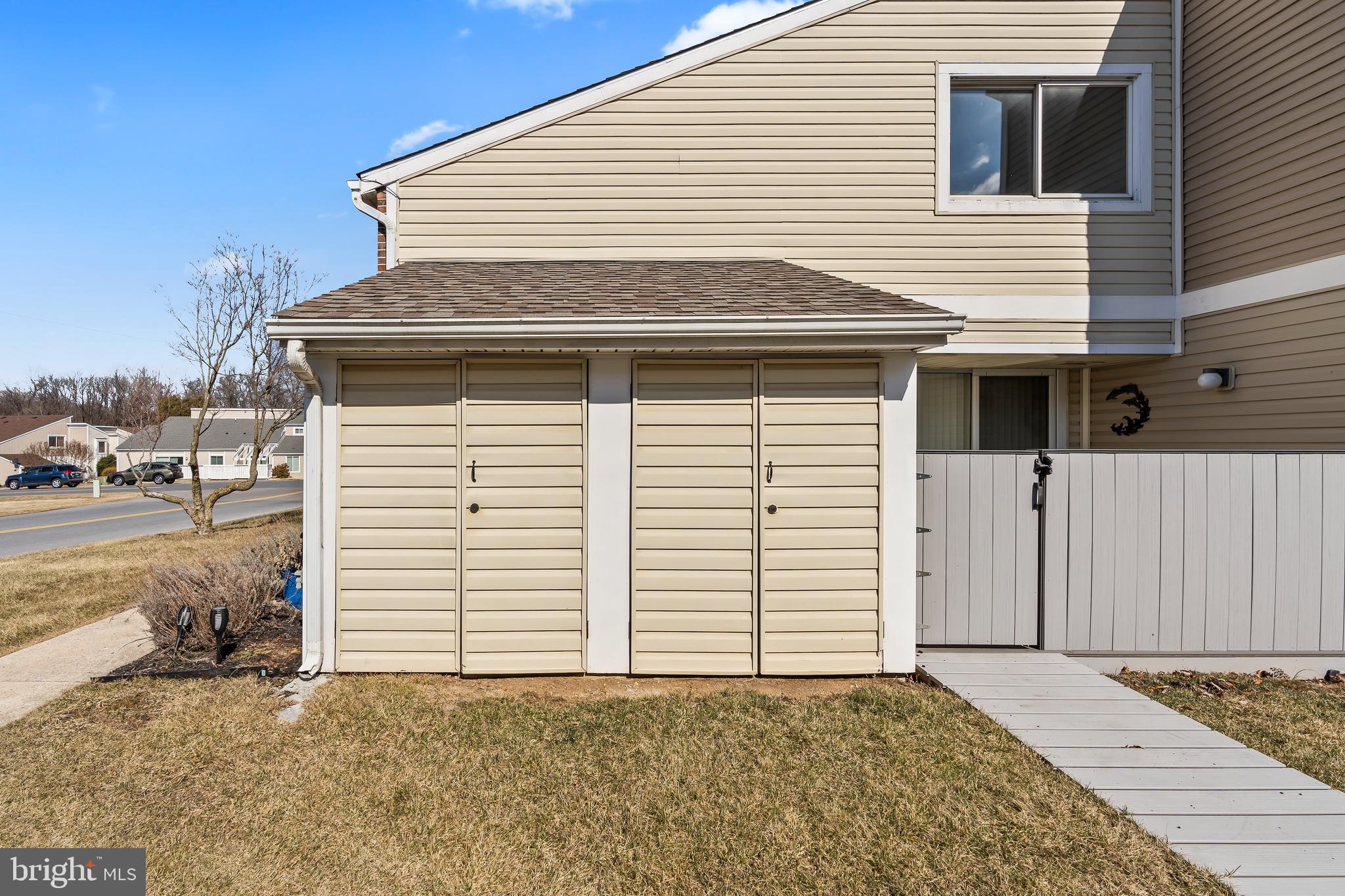 WOODLANDS NORTH - Residential