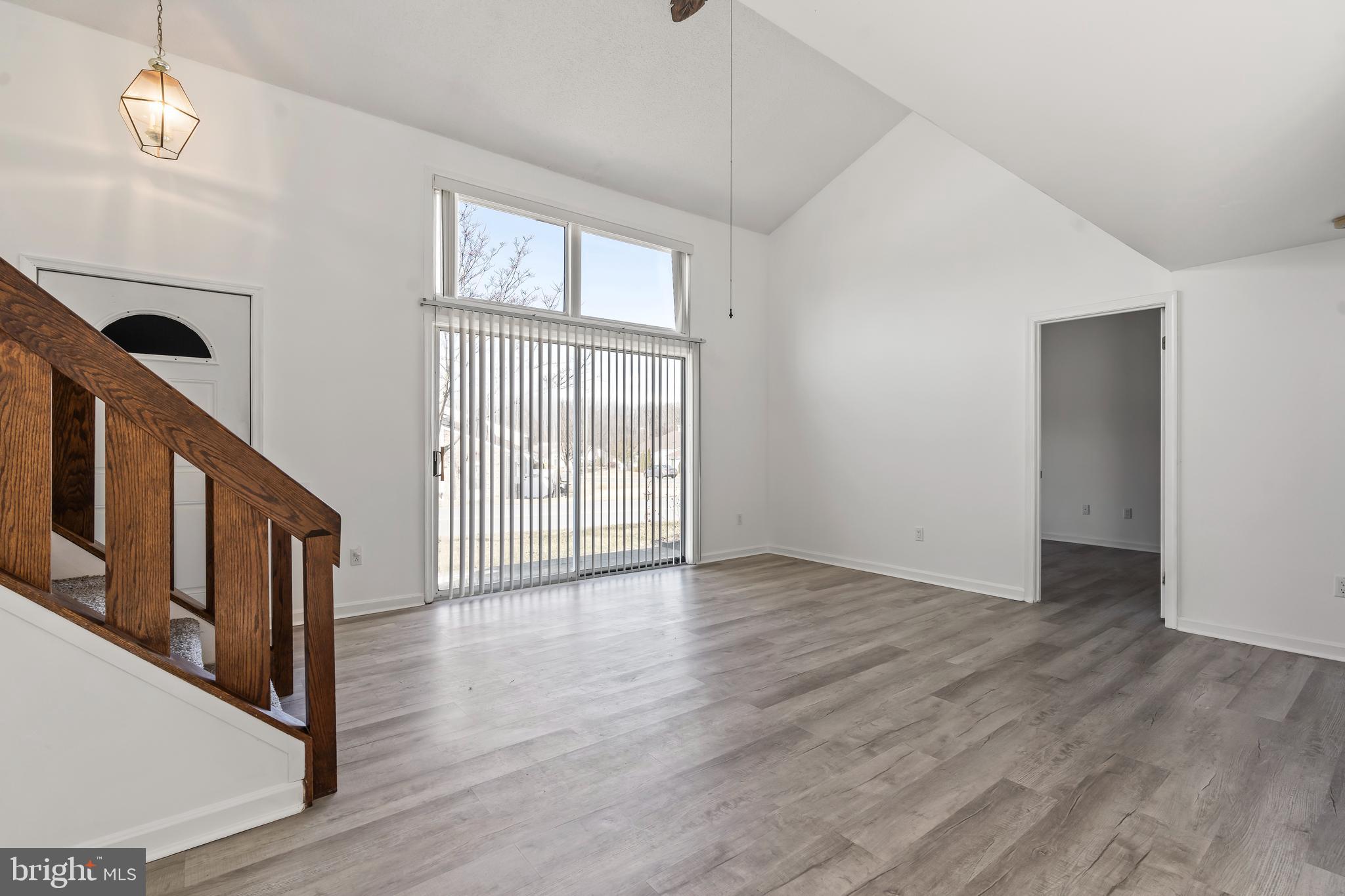 WOODLANDS NORTH - Residential