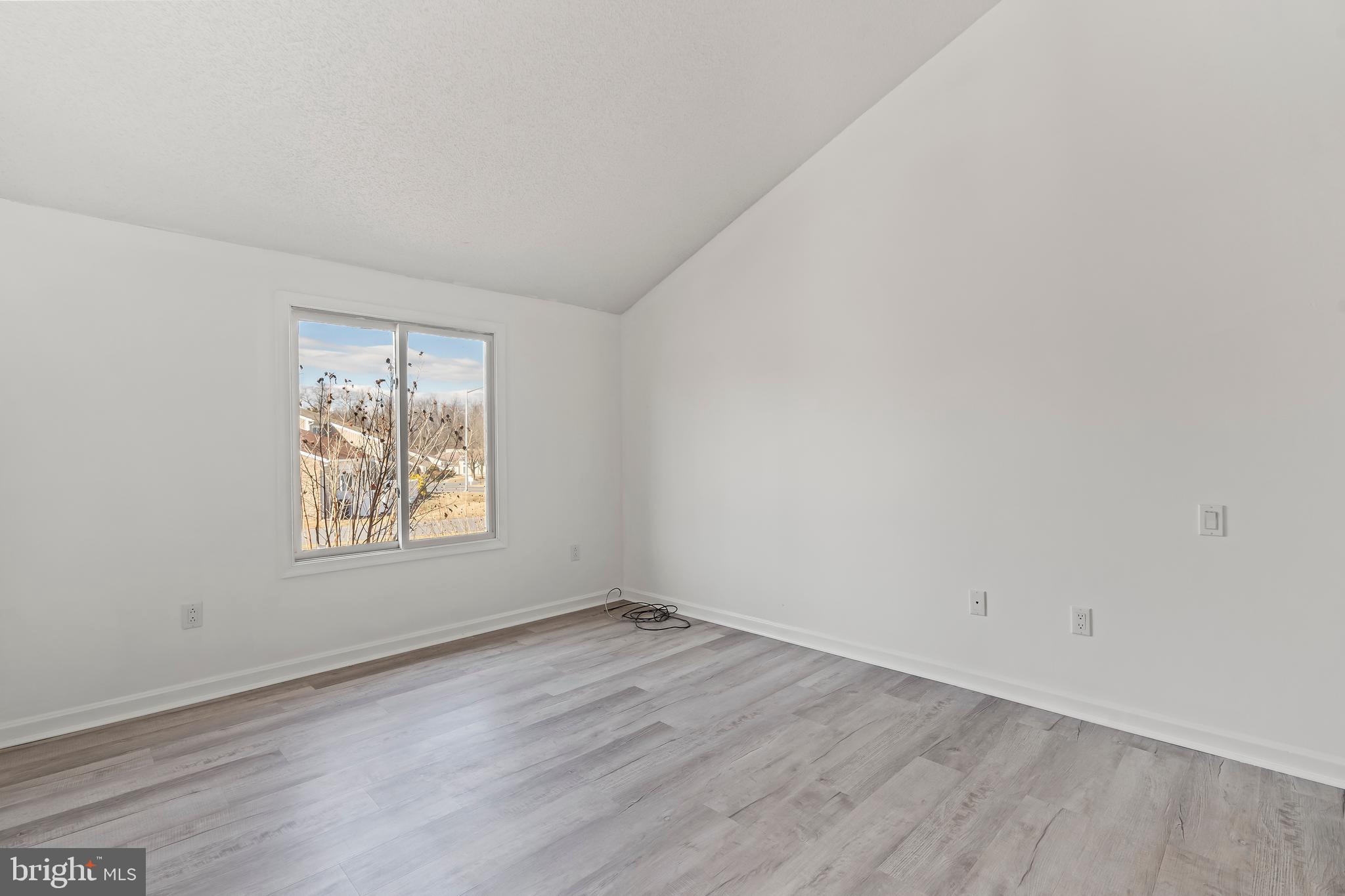 WOODLANDS NORTH - Residential