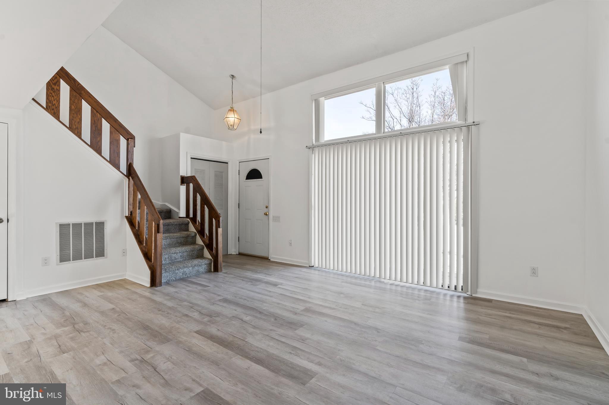 WOODLANDS NORTH - Residential