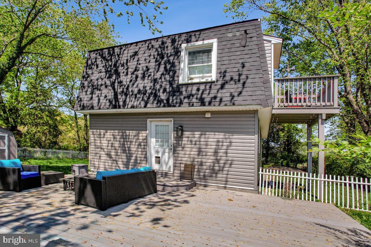 SNUG HARBOR - Residential