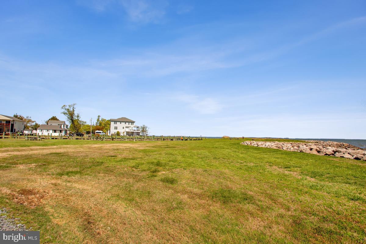 SNUG HARBOR - Residential