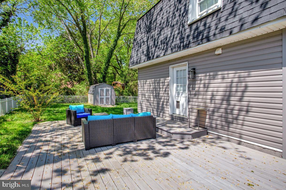 SNUG HARBOR - Residential