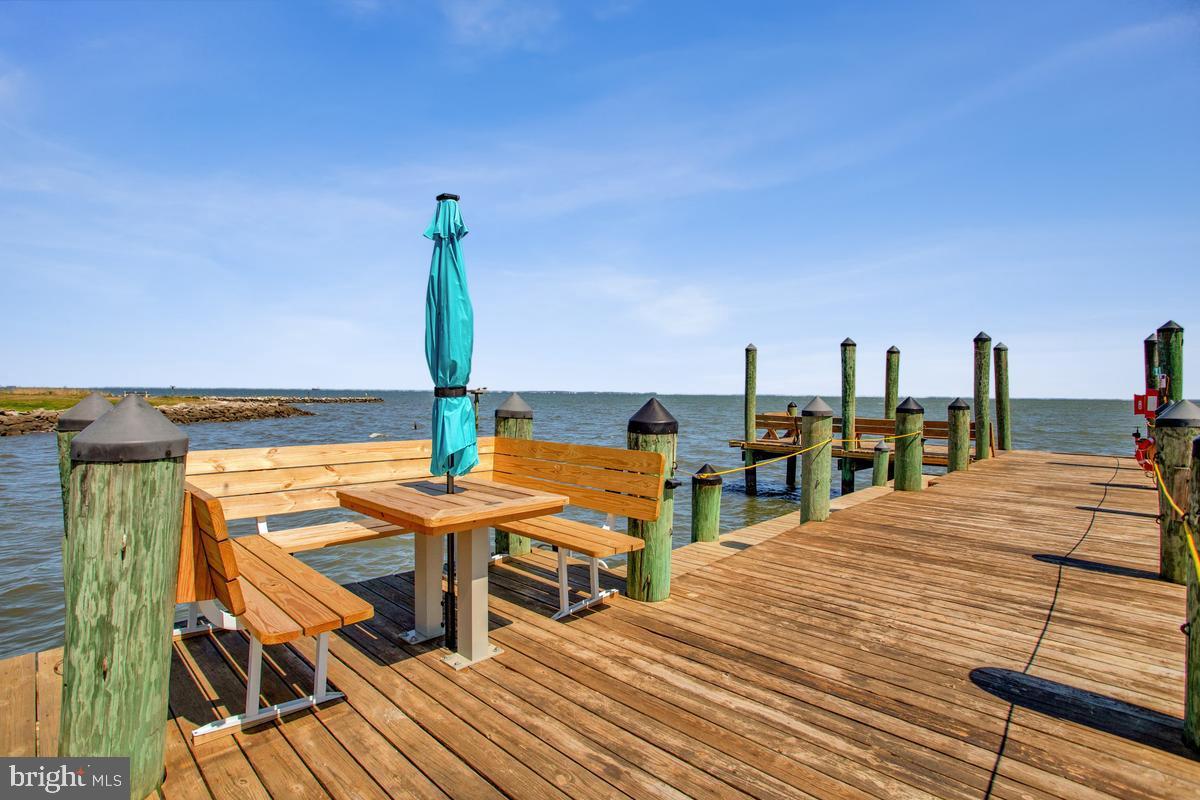 SNUG HARBOR - Residential