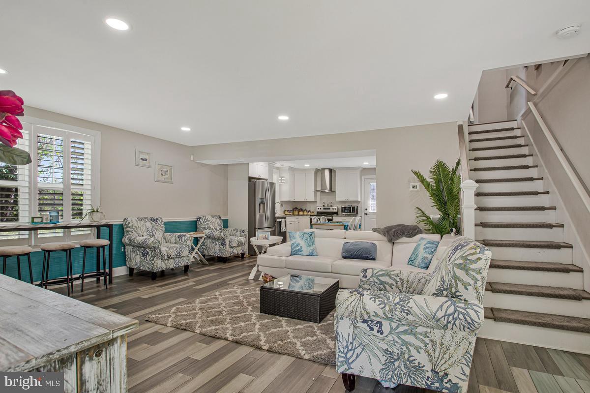 SNUG HARBOR - Residential