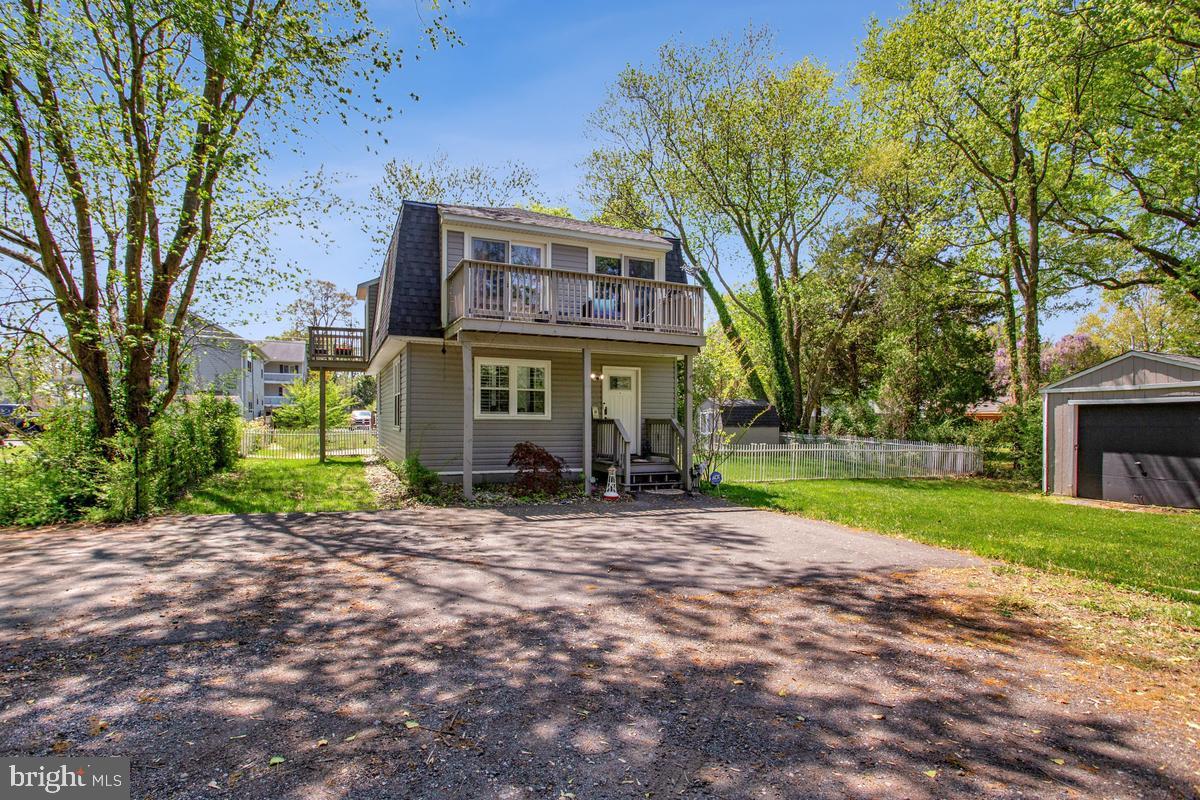 SNUG HARBOR - Residential