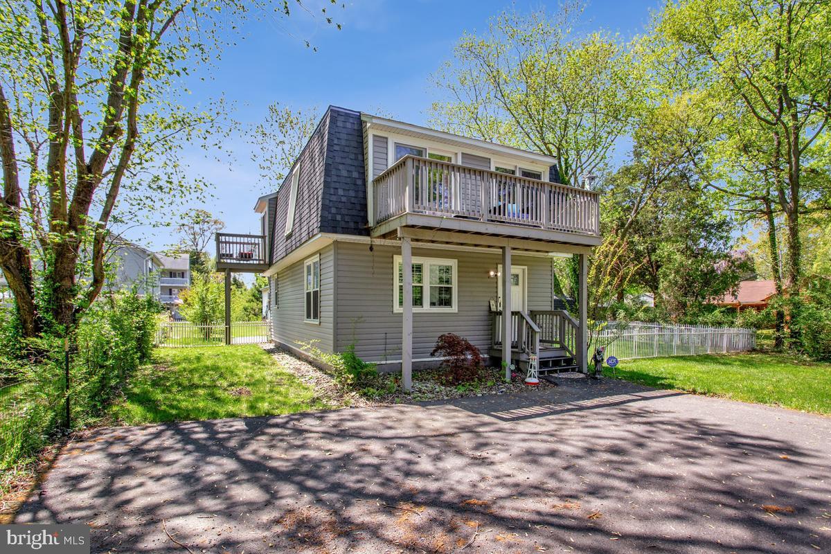 SNUG HARBOR - Residential