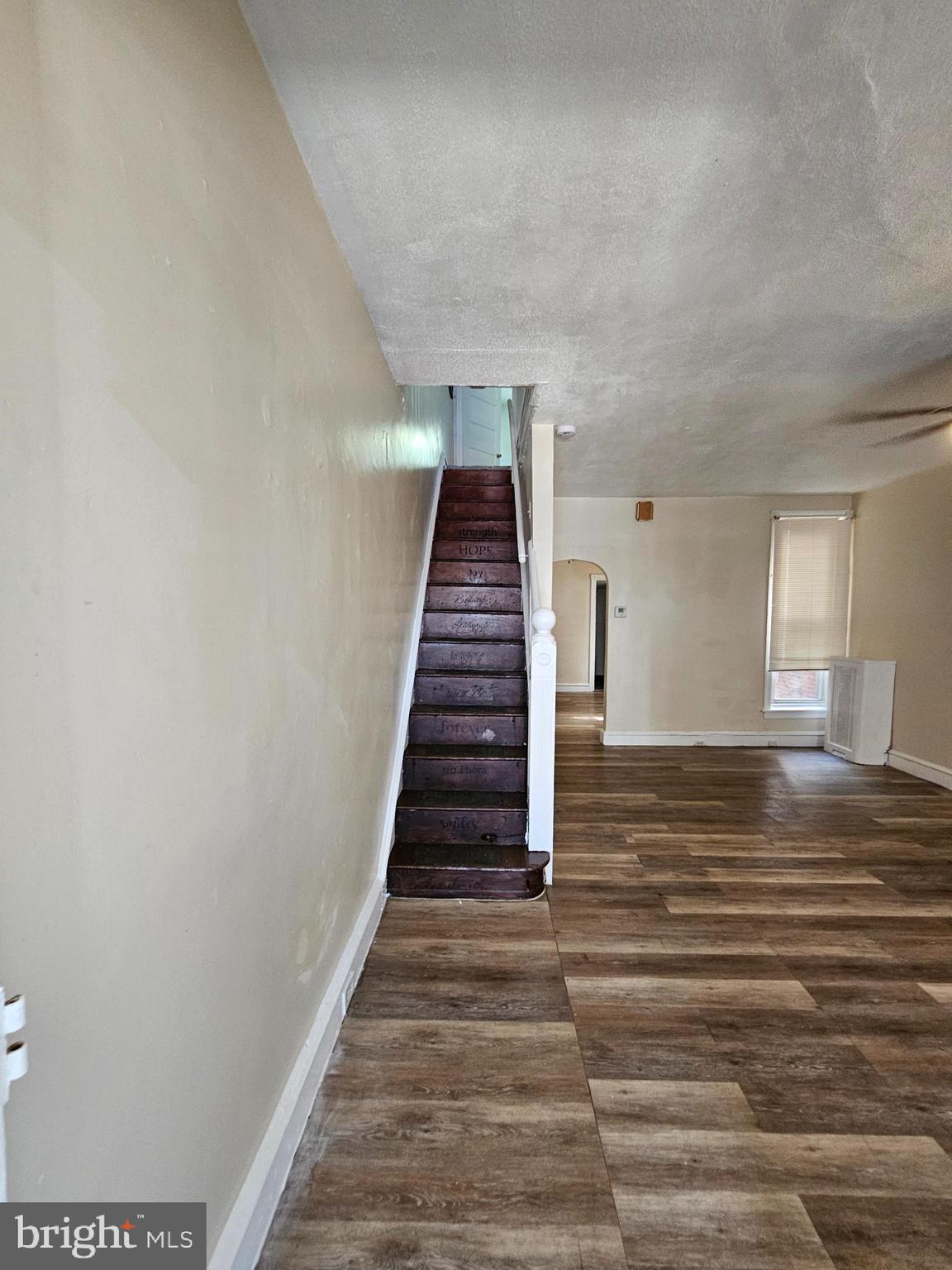 HUNTING PARK - Residential Lease