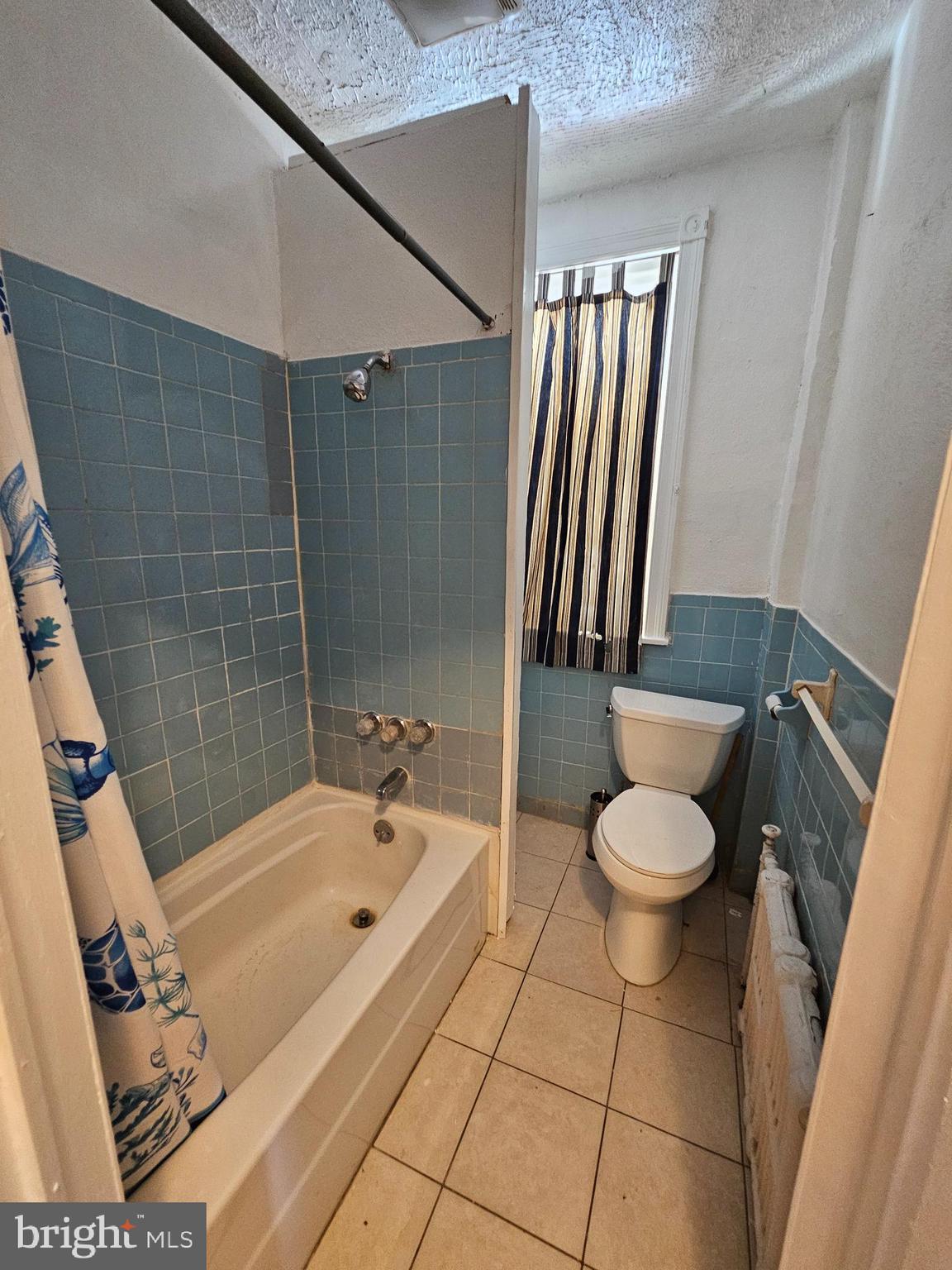 HUNTING PARK - Residential Lease