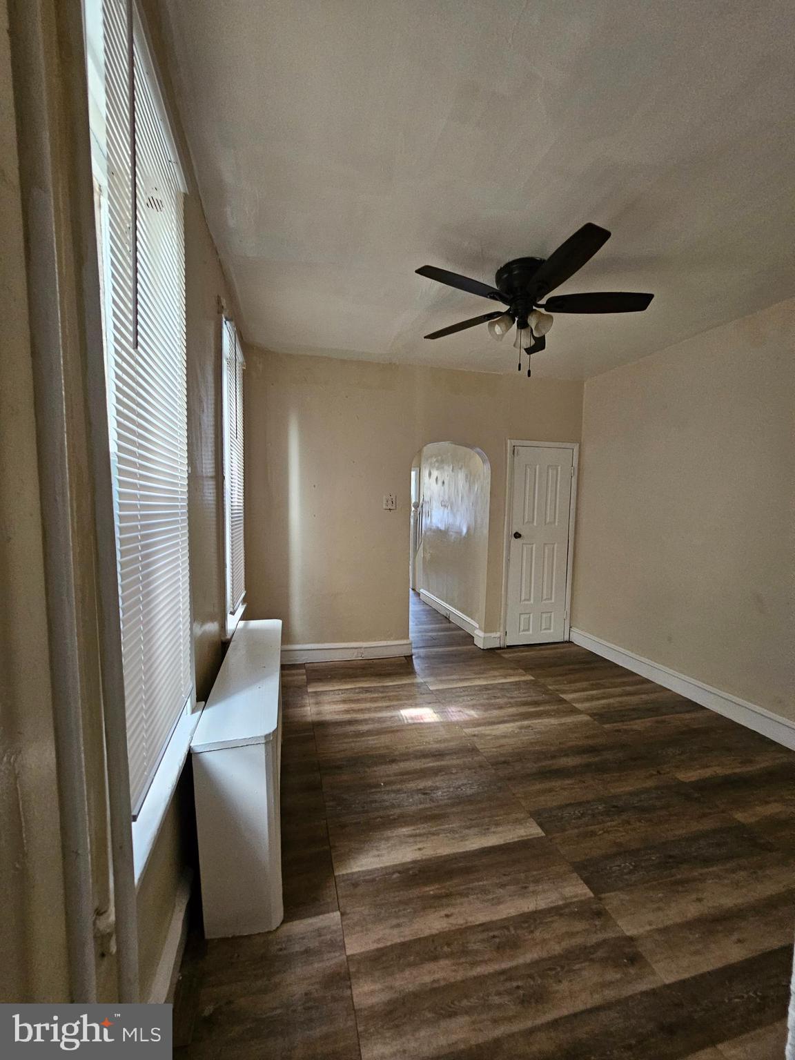 HUNTING PARK - Residential Lease