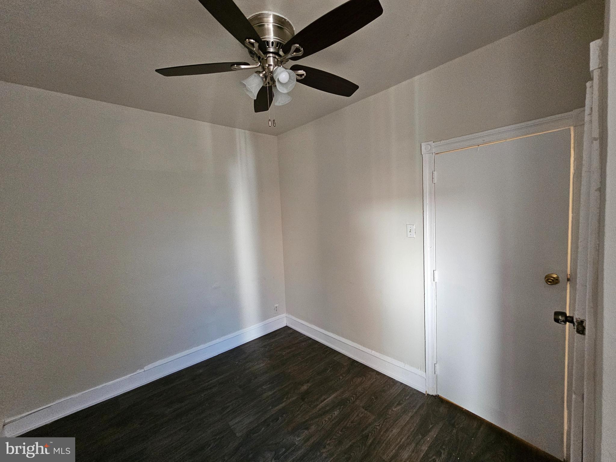 HUNTING PARK - Residential Lease