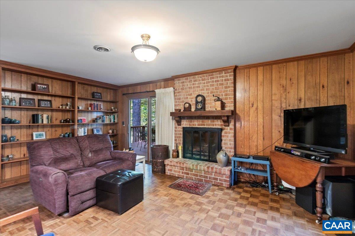 CANTERBURY HILLS - Residential