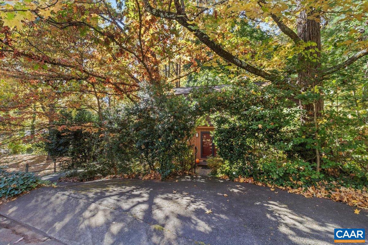 CANTERBURY HILLS - Residential