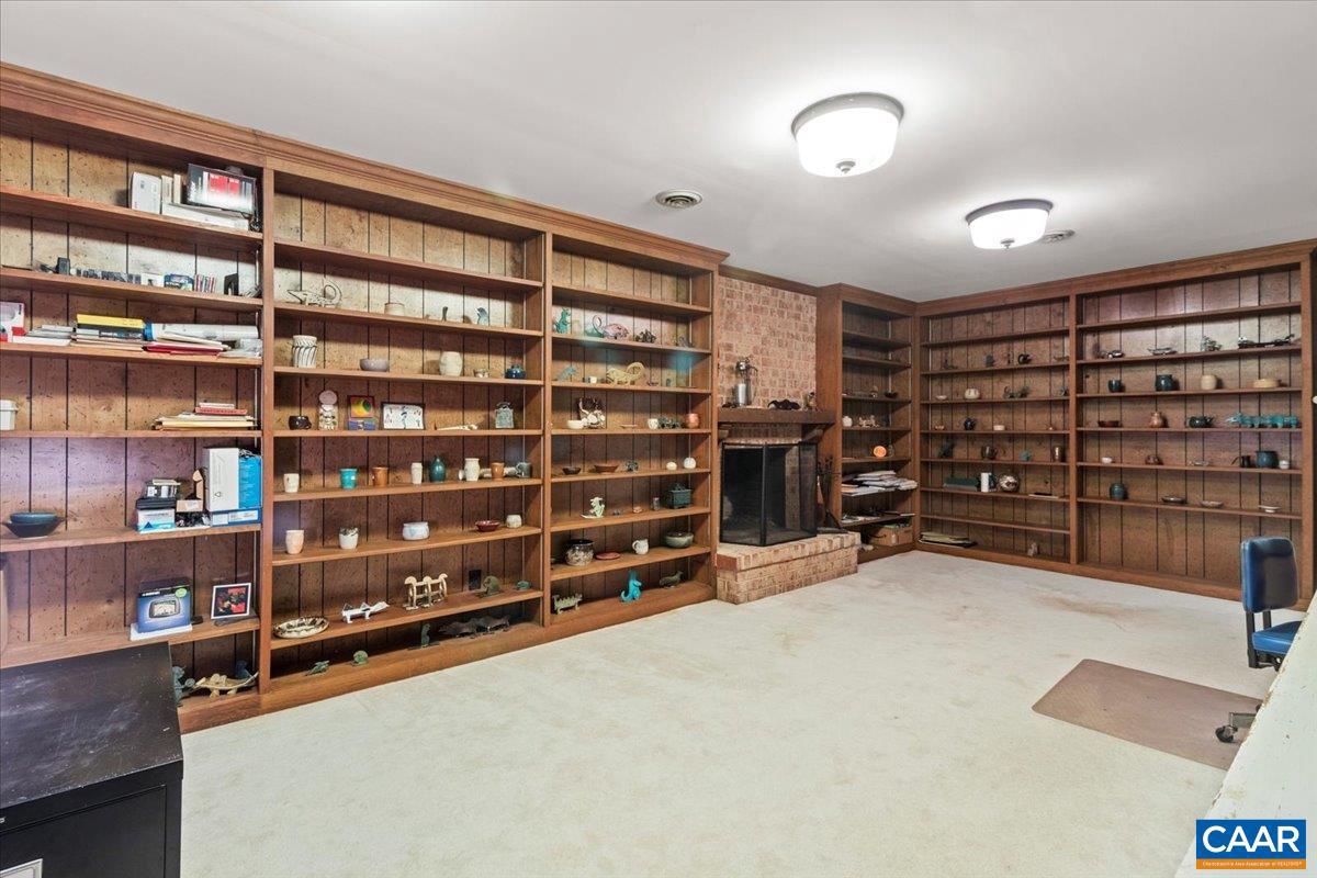 CANTERBURY HILLS - Residential