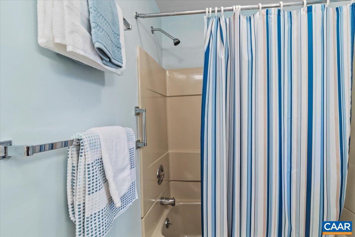 CANTERBURY HILLS - Residential