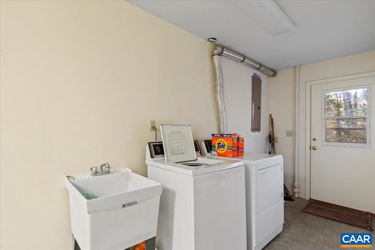 CANTERBURY HILLS - Residential