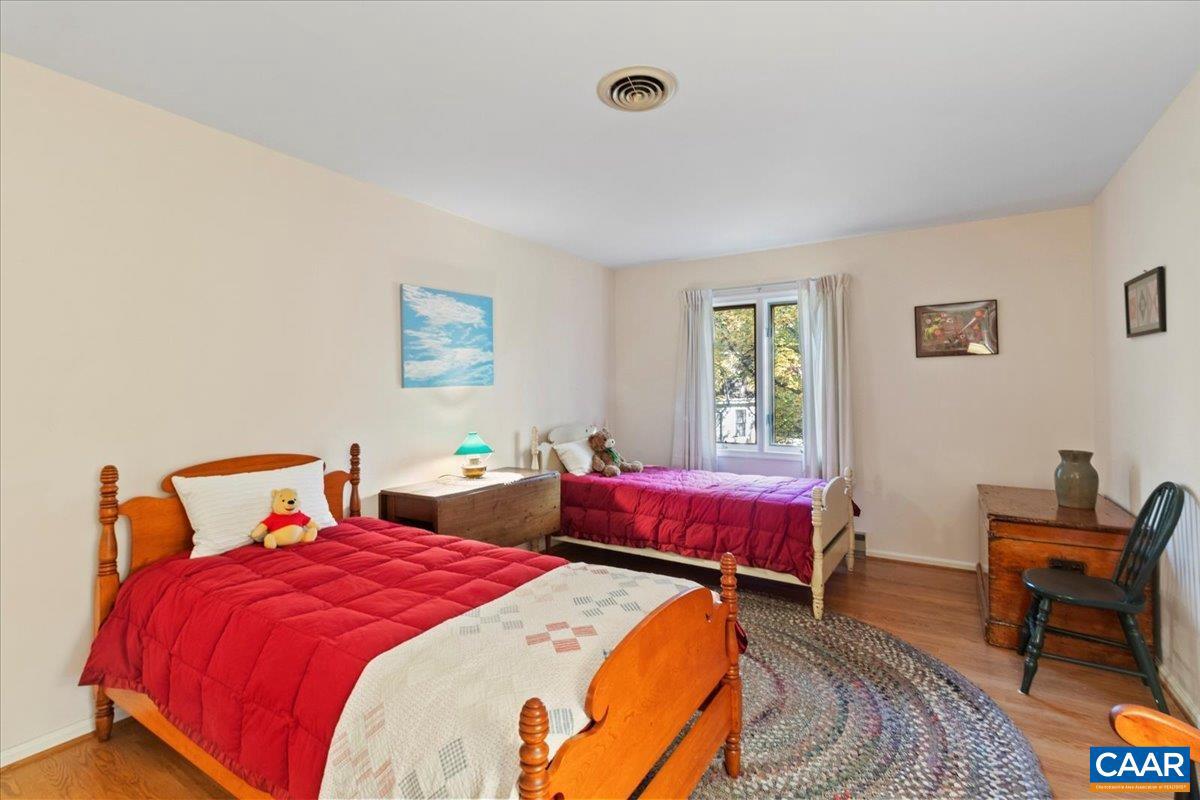 CANTERBURY HILLS - Residential