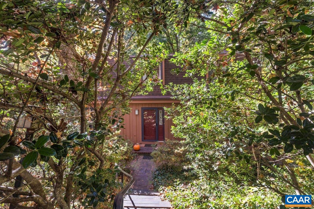 CANTERBURY HILLS - Residential