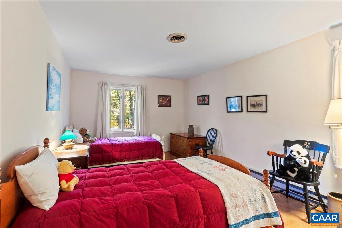 CANTERBURY HILLS - Residential