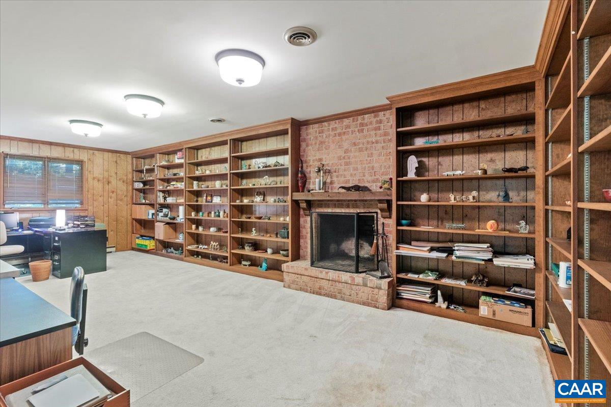 CANTERBURY HILLS - Residential