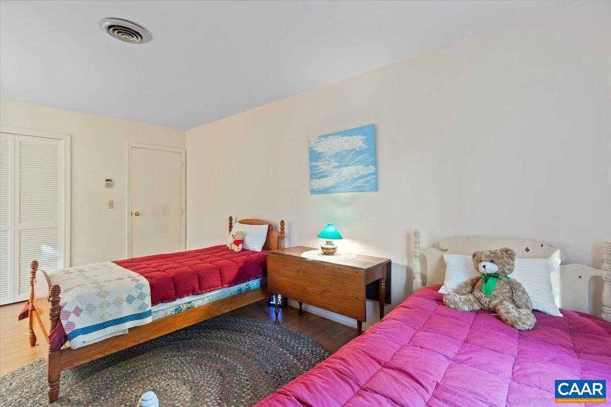 CANTERBURY HILLS - Residential