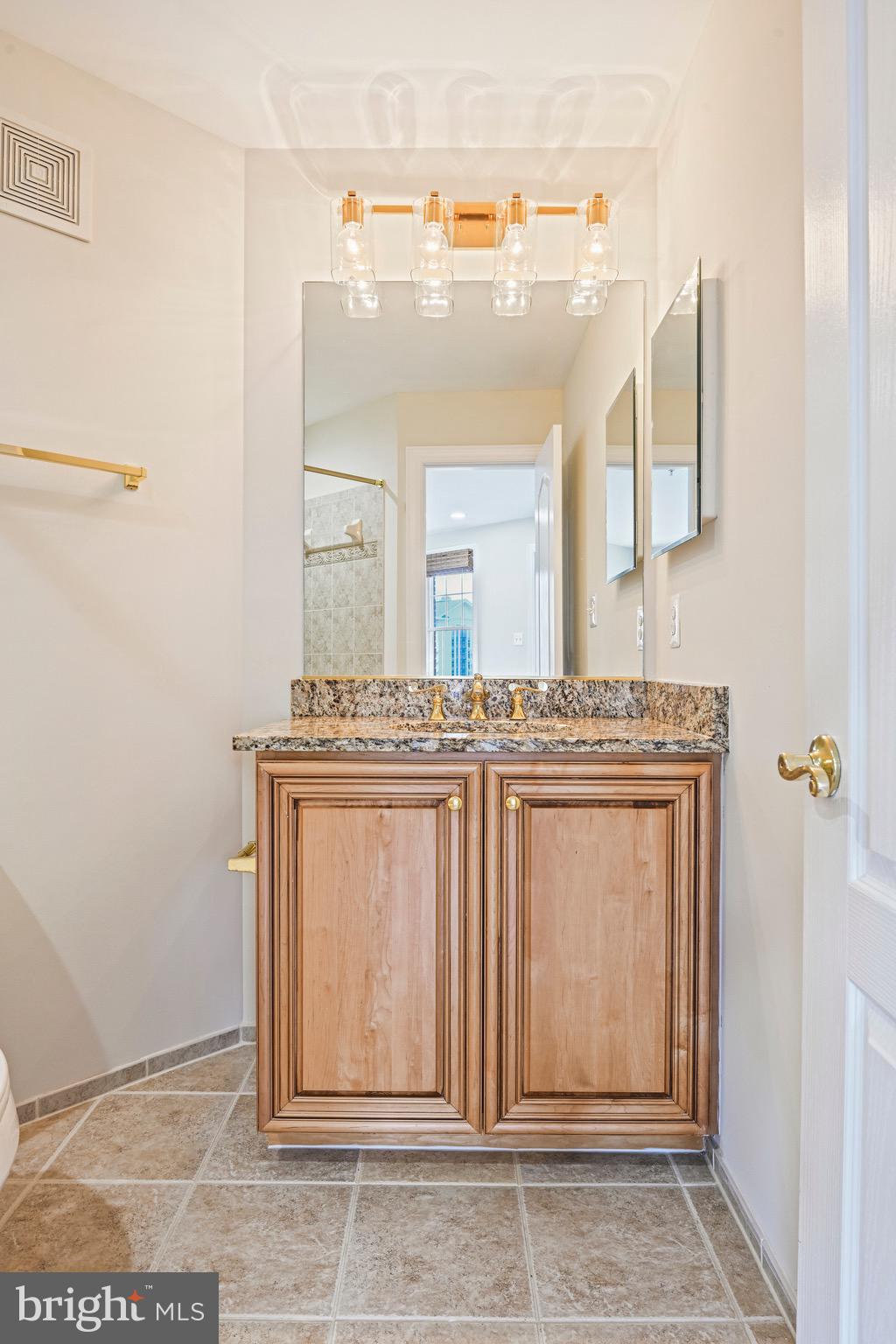 MCLEAN PLACE - Residential