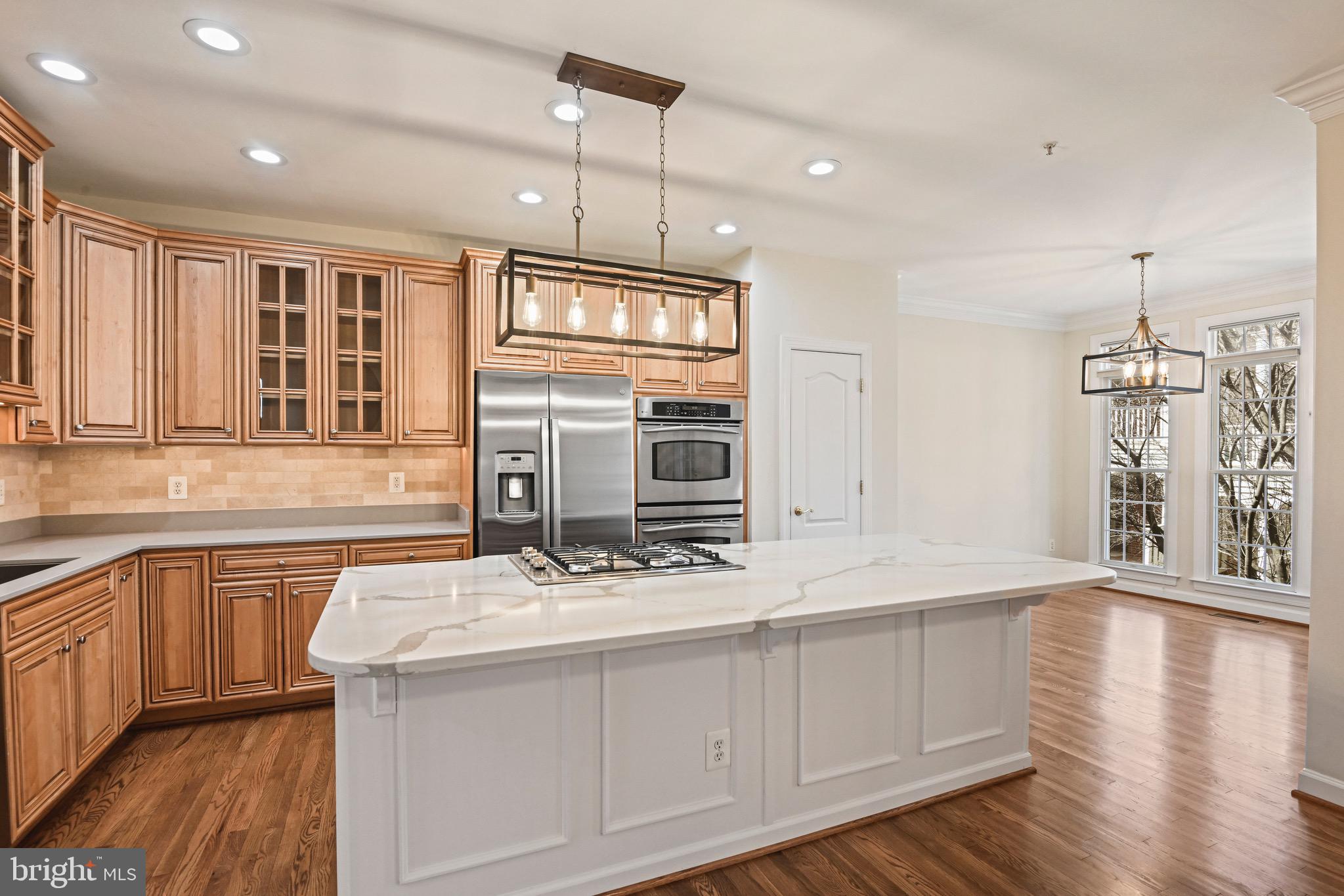 MCLEAN PLACE - Residential