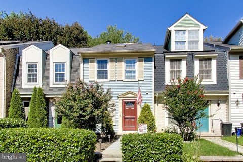 Townhouse For Sale - 9507 Dunbrook Court<br/> MONTGOMERY VILLAGE, MD 20886