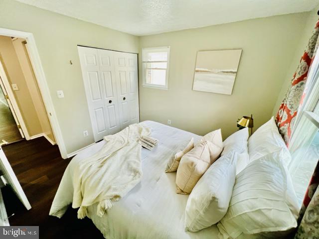 LINTHICUM HILLS - Residential