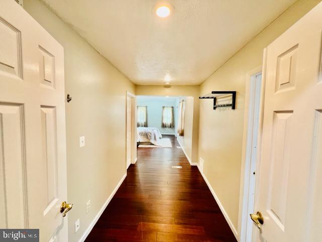 LINTHICUM HILLS - Residential