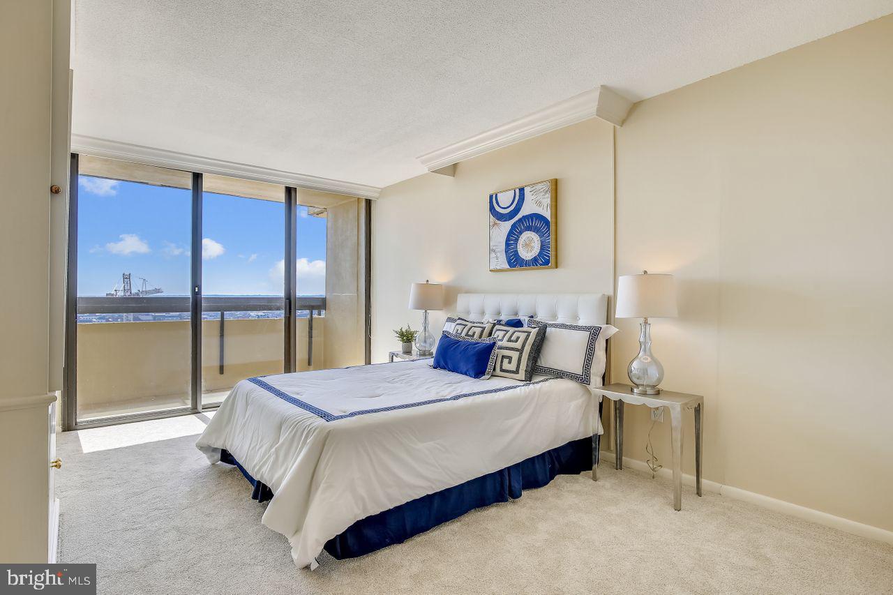 ALEXANDRIA HOUSE - Residential