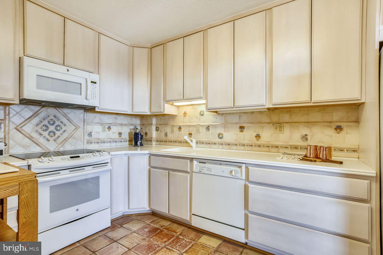 ALEXANDRIA HOUSE - Residential